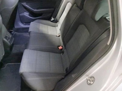 Volkswagen Passat Variant 2.0 TDI SCR 122 CV EVO DSG Business (9)