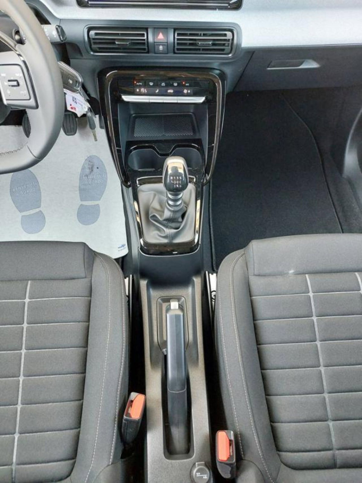 Citroen C3 Aircross 1.2 puretech turbo Plus 100cv (11)