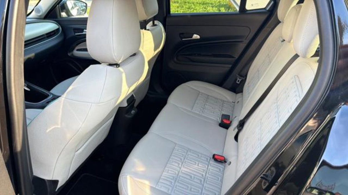 Fiat 600 1.2 hybrid La Prima 110cv auto (14)