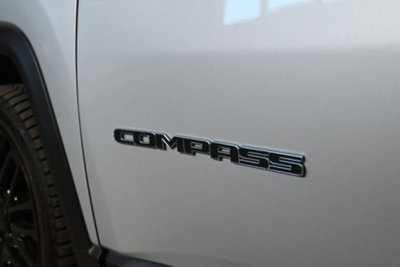 Jeep Compass 1.3 turbo t4 phev Altitude 4xe auto (19)