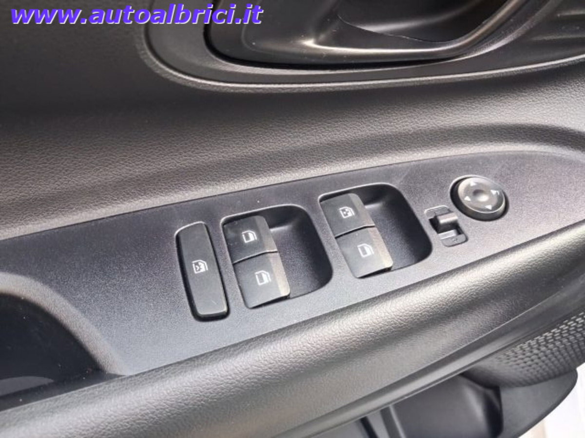 Hyundai i20 1.0 t-gdi Connectline 90cv mt (12)