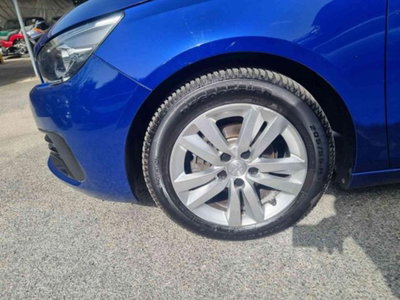 Peugeot 308 BlueHDi 100 S&S Business (11)