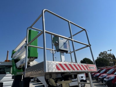 Iveco Daily Telaio 35S14H 2.3 HPT PLM Cabinato (15)