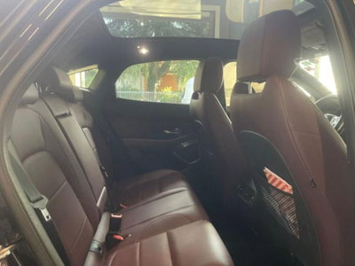 Jaguar E-Pace 2.0D I4 163 CV AWD Auto R-Dynamic Black (13)