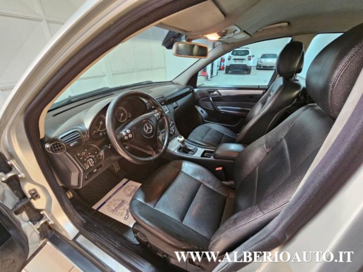 Mercedes-Benz Classe C 220 CDI cat Avantgarde Sport (11)