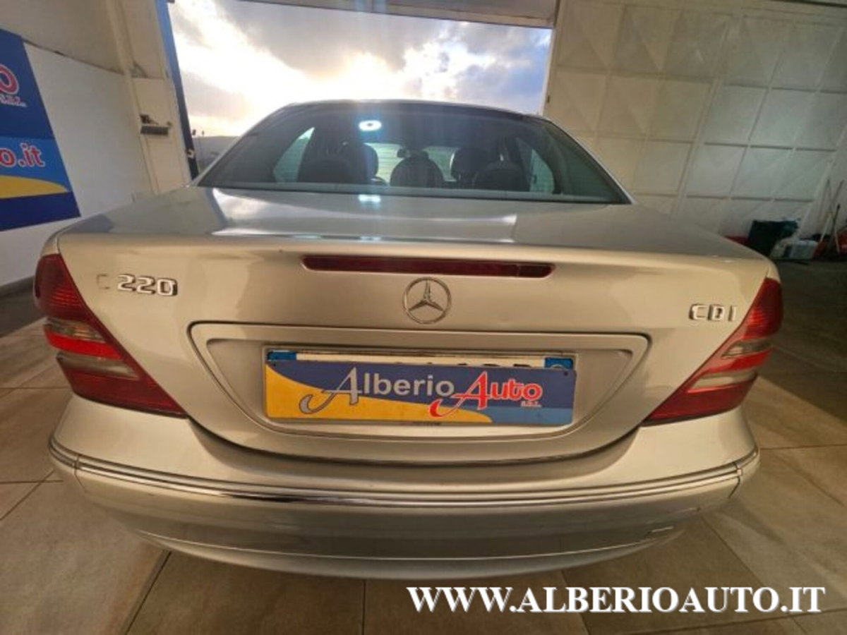 Mercedes-Benz Classe C 220 CDI cat Avantgarde Sport (4)