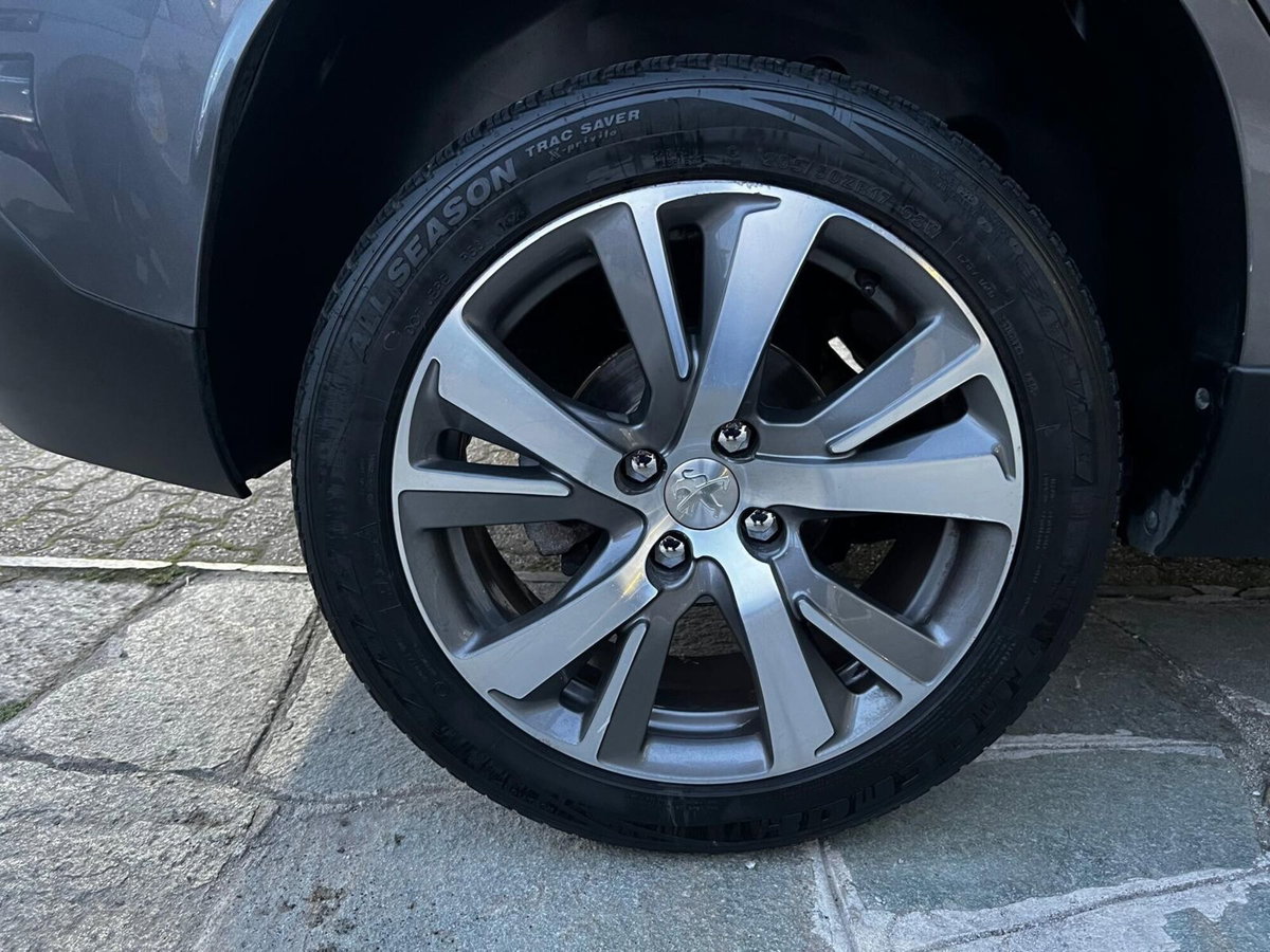 Peugeot 2008 Turbo 110 S&S Allure (15)