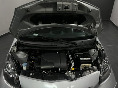 Toyota Aygo 1.0 12V VVT-i 5 porte Griffe (16)