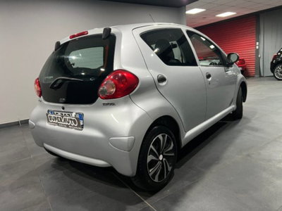 Toyota Aygo 1.0 12V VVT-i 5 porte Griffe (4)