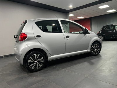 Toyota Aygo 1.0 12V VVT-i 5 porte Griffe (6)
