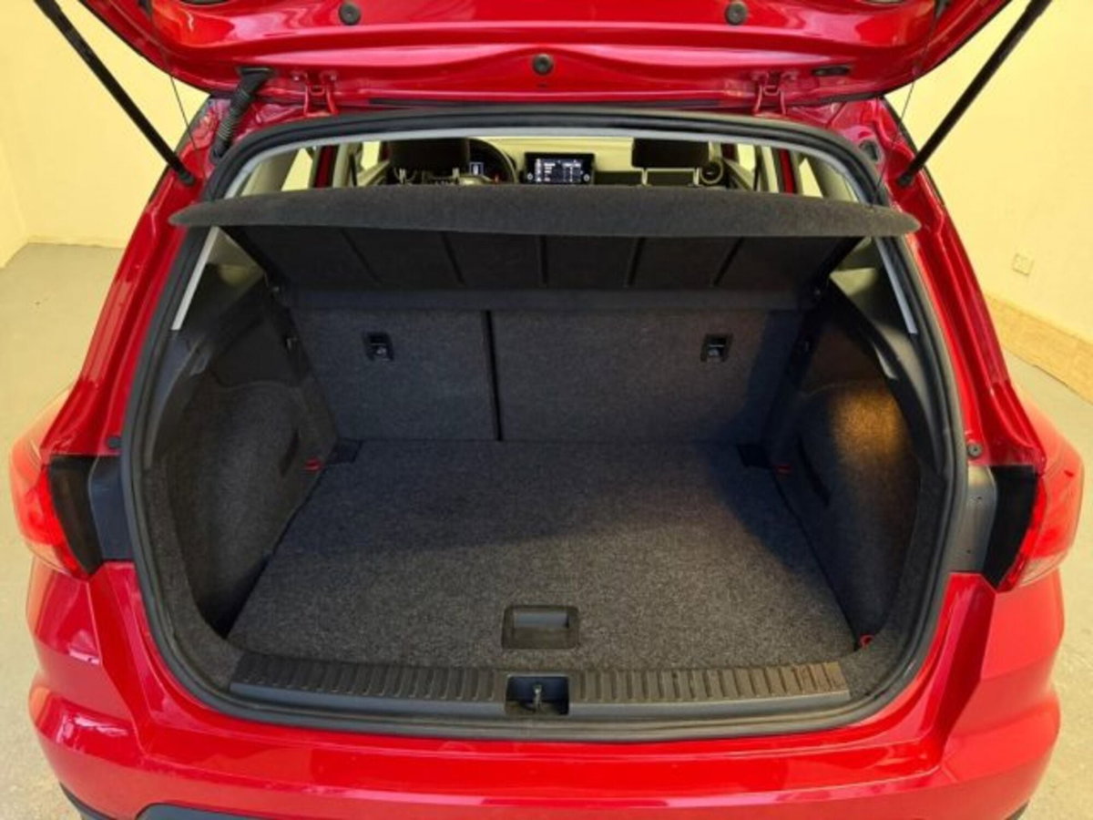 SEAT Arona 1.0 EcoTSI Reference (8)