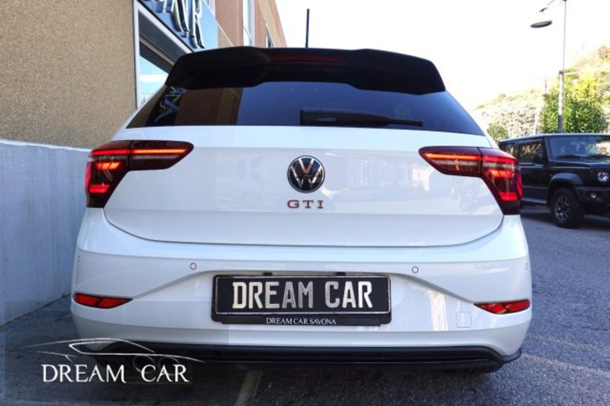 Volkswagen Polo 2.0 tsi GTI dsg (4)