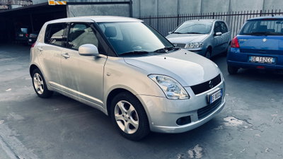 Suzuki Swift 1.3 4x4 5p. GL (2)