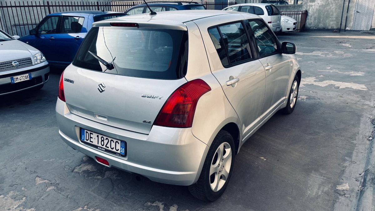 Suzuki Swift 1.3 4x4 5p. GL (3)