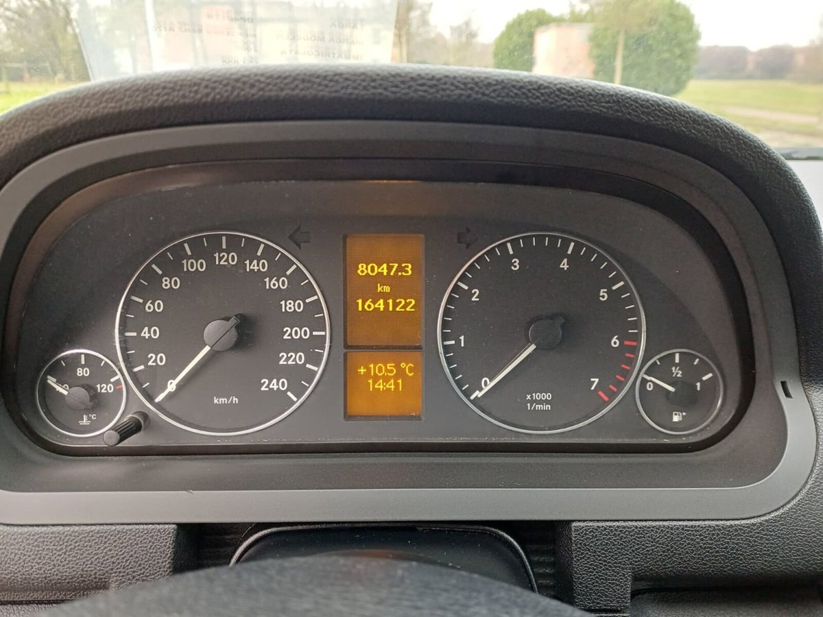 Mercedes-Benz Classe A 170 Avantgarde (15)
