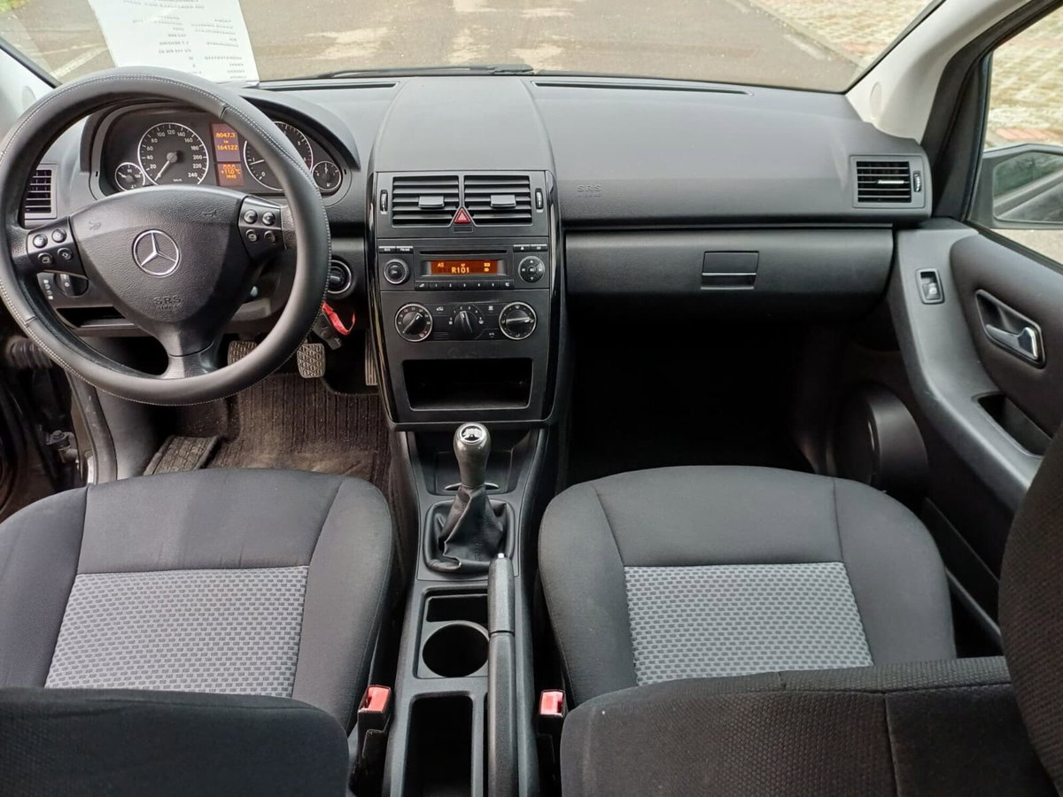 Mercedes-Benz Classe A 170 Avantgarde (9)