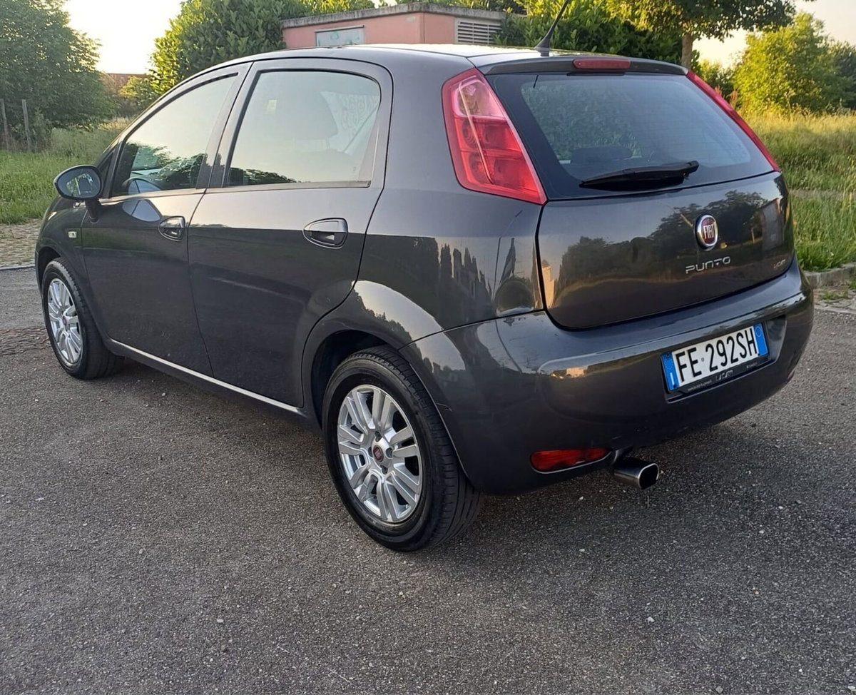 Fiat Punto 1.3 MJT II S&S 95 CV 5 porte Lounge (10)