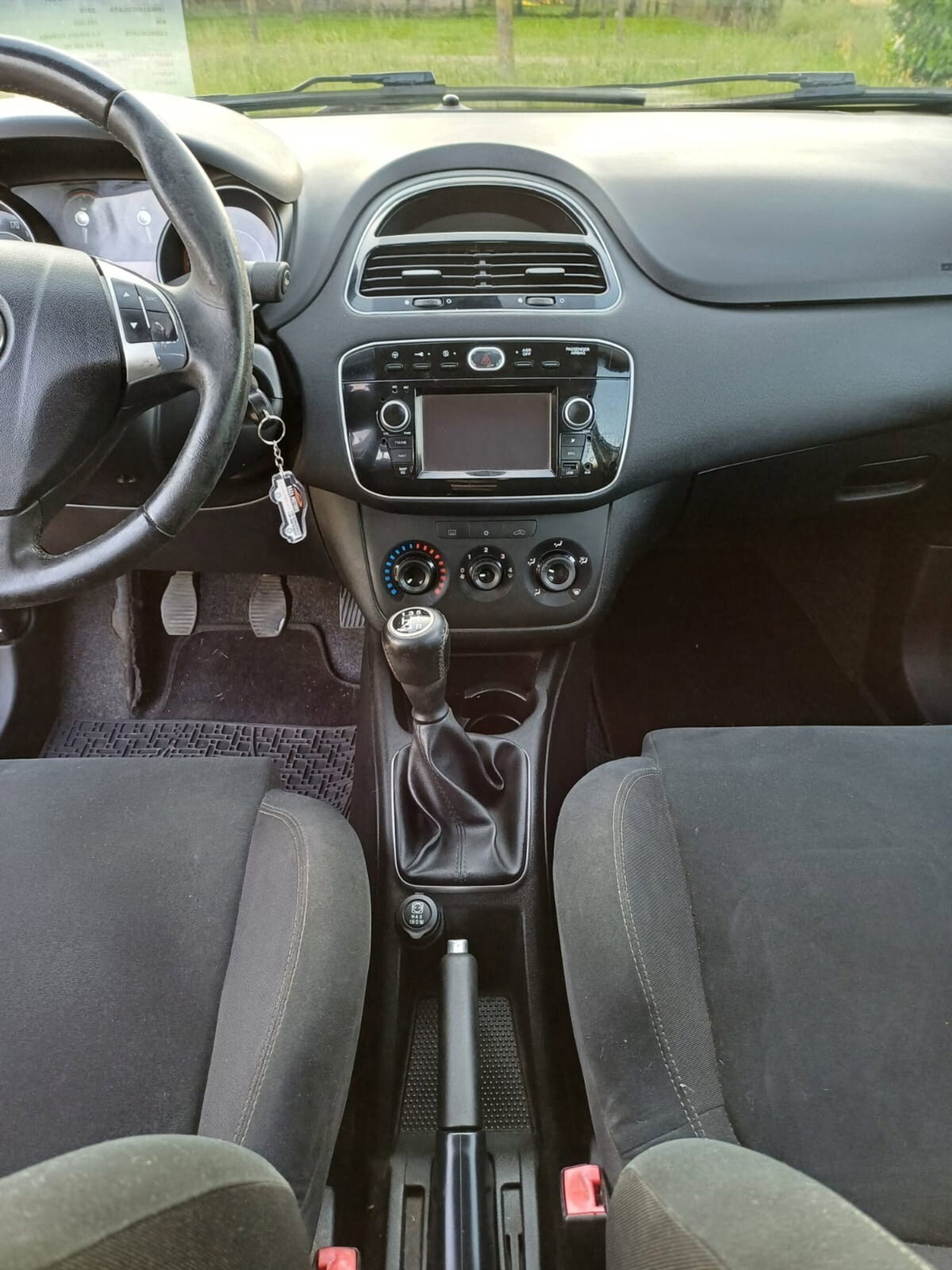 Fiat Punto 1.3 MJT II S&S 95 CV 5 porte Lounge (13)