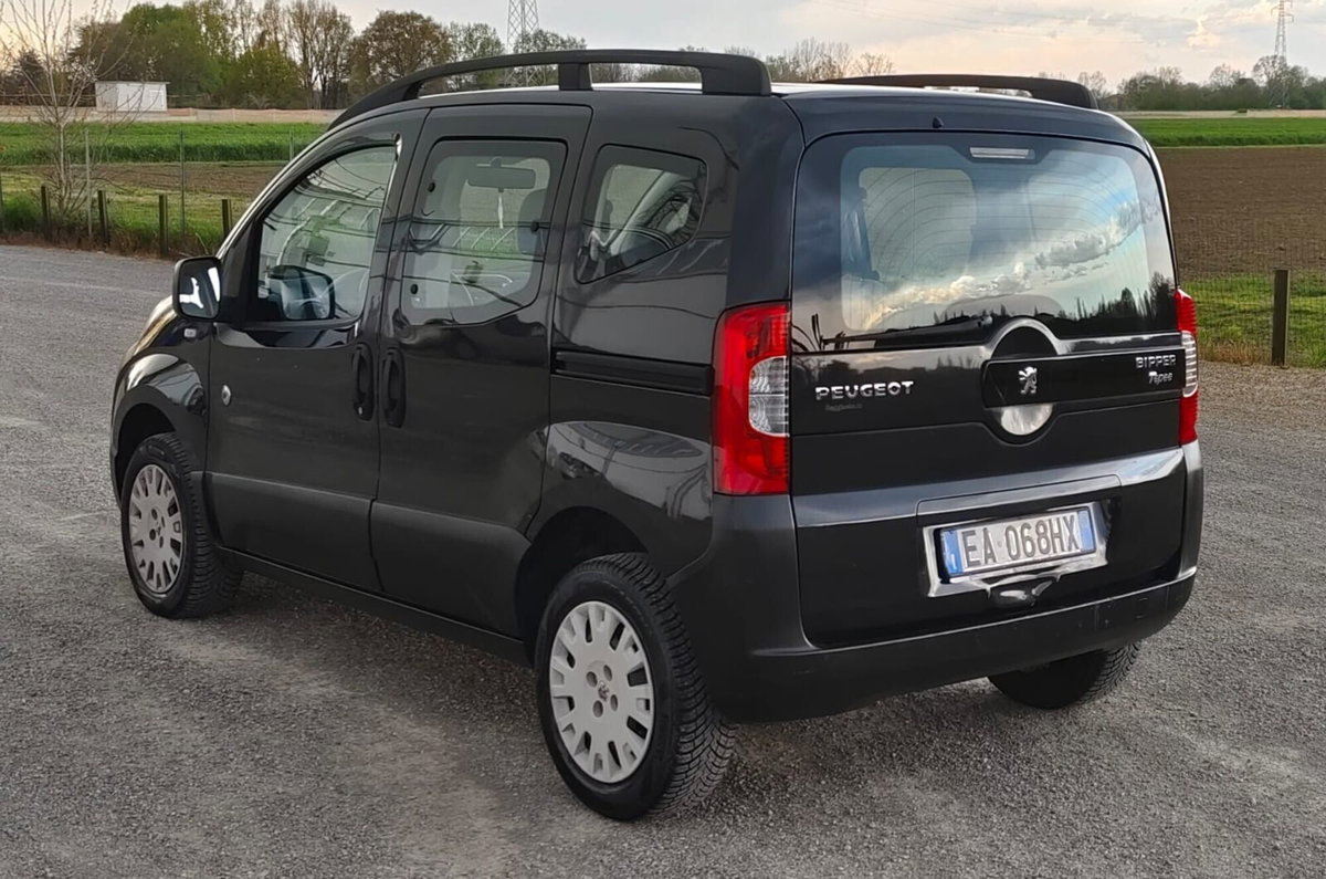 Peugeot Bipper 1.4 HDi 70CV Outdoor (11)