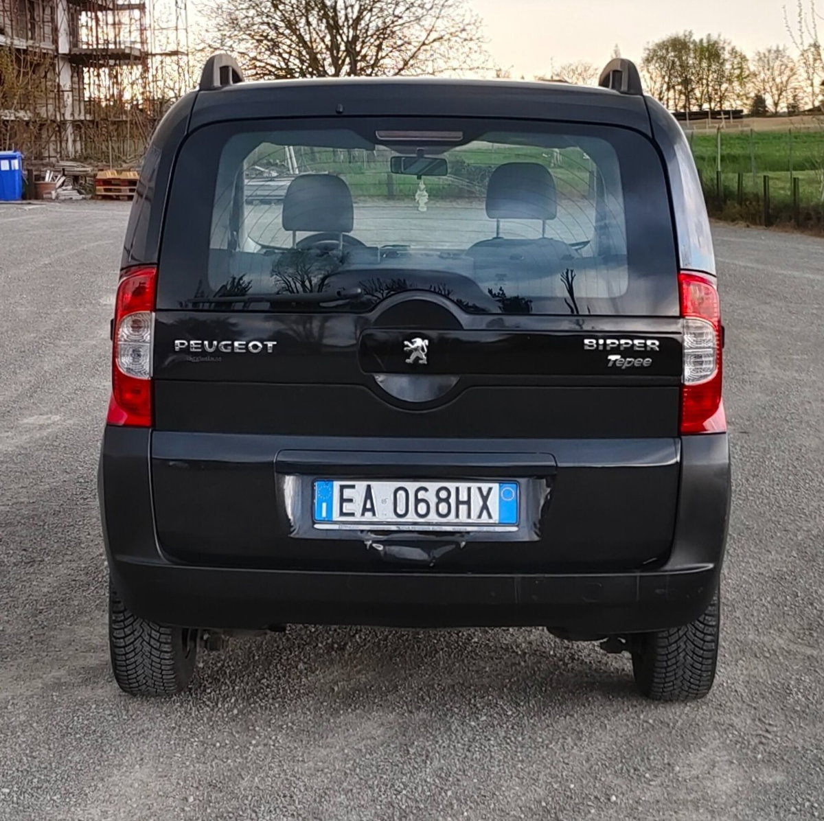 Peugeot Bipper 1.4 HDi 70CV Outdoor (13)