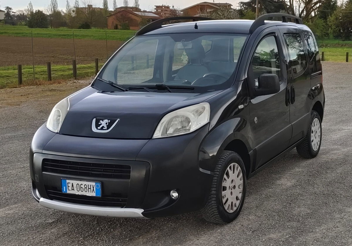 Peugeot Bipper 1.4 HDi 70CV Outdoor (2)
