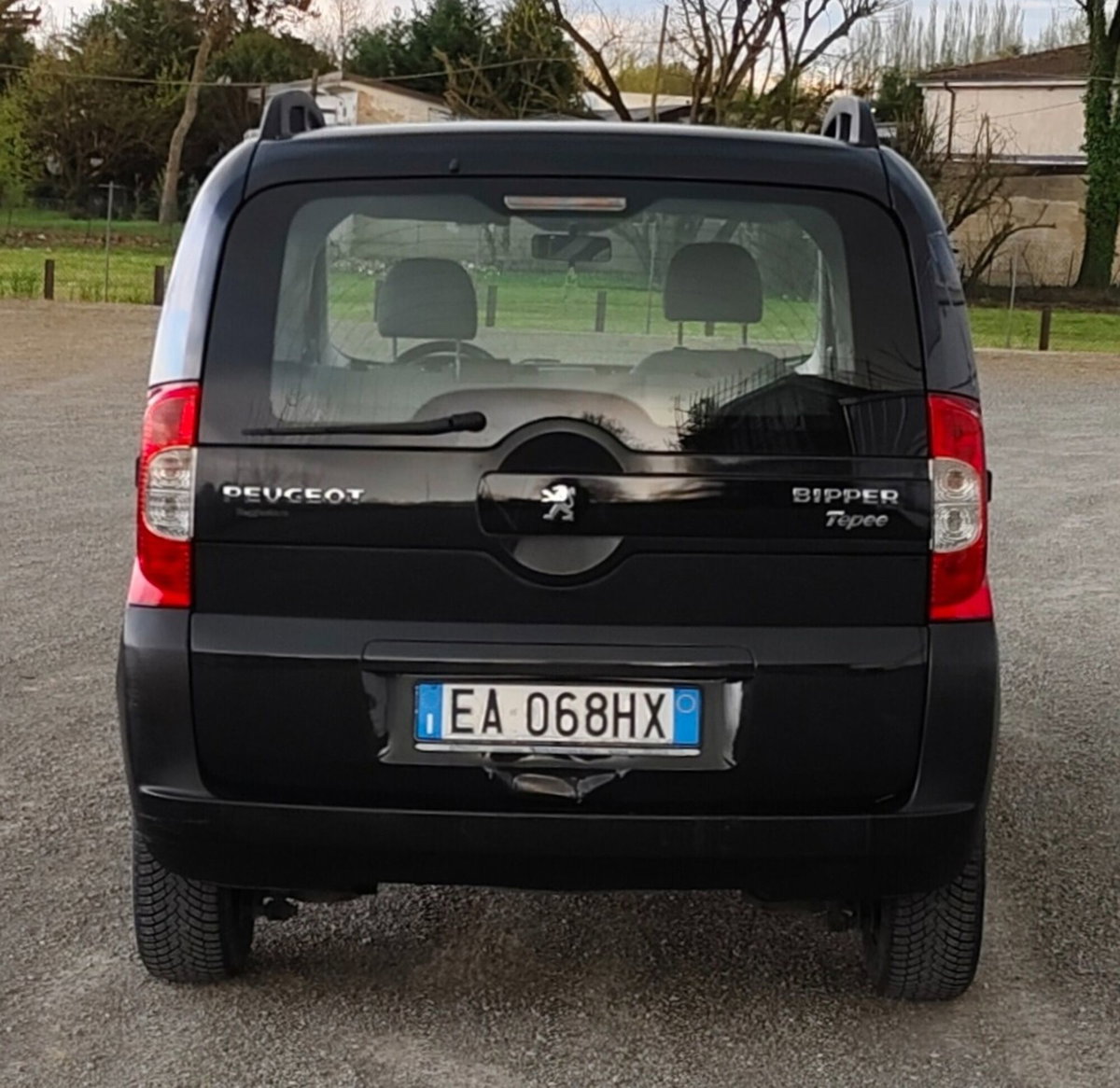 Peugeot Bipper 1.4 HDi 70CV Outdoor (4)