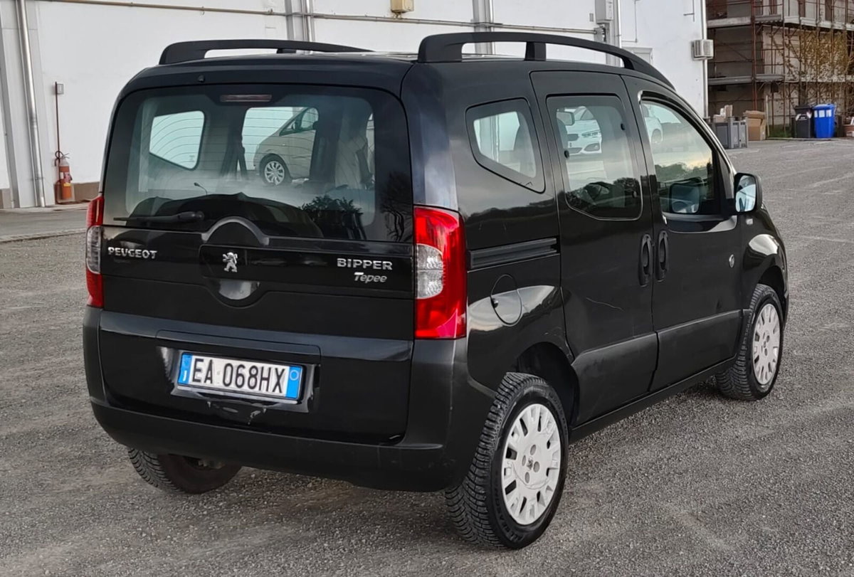Peugeot Bipper 1.4 HDi 70CV Outdoor (9)