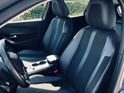 Peugeot 2008 BlueHDi 110 S&S Allure Pack (10)
