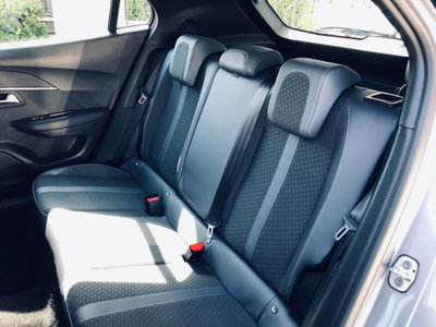 Peugeot 2008 BlueHDi 110 S&S Allure Pack (6)
