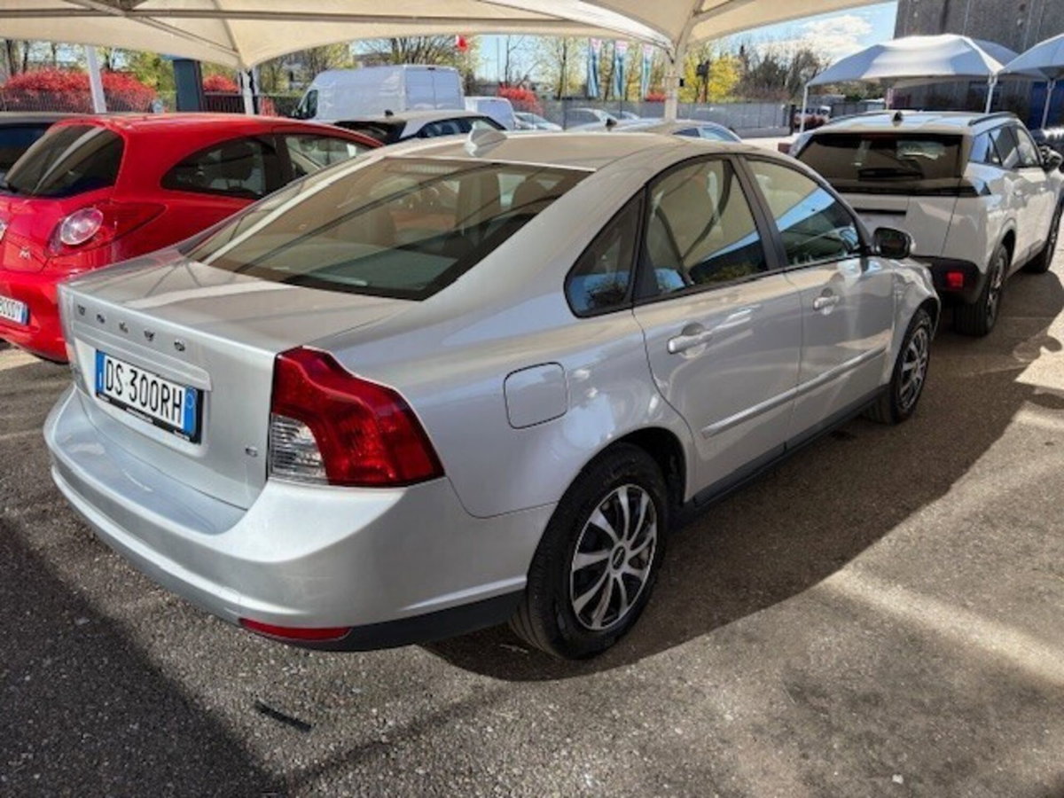 Volvo S40 1.6 16V cat Summum (12)