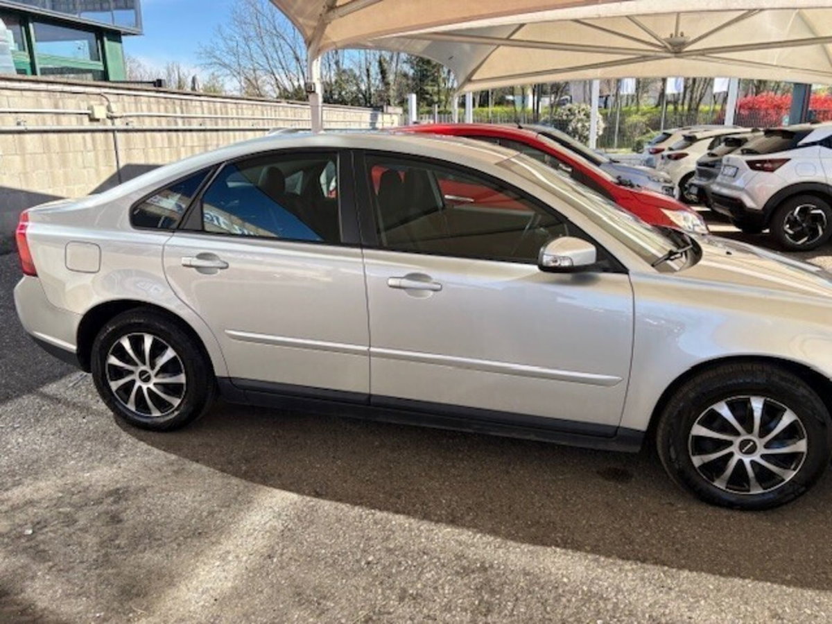 Volvo S40 1.6 16V cat Summum (14)
