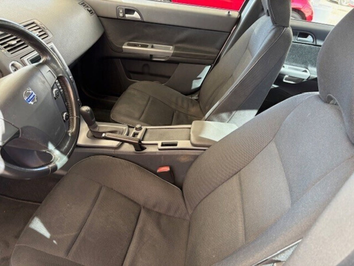 Volvo S40 1.6 16V cat Summum (6)