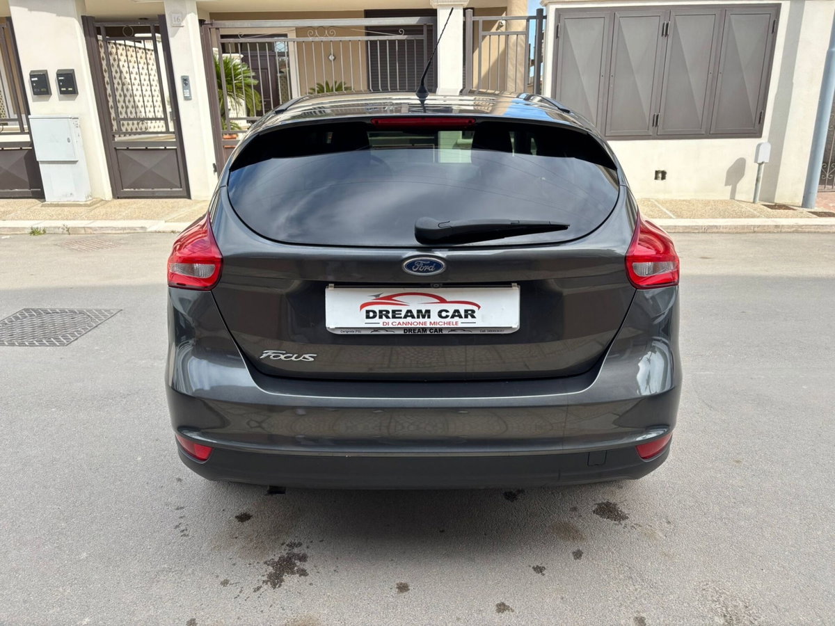 Ford Focus 1.5 TDCi 120 CV Start&Stop Titanium (10)