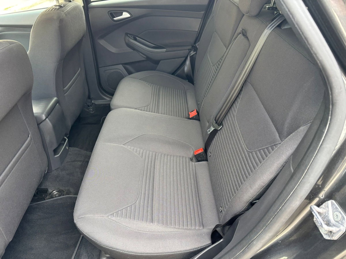 Ford Focus 1.5 TDCi 120 CV Start&Stop Titanium (15)