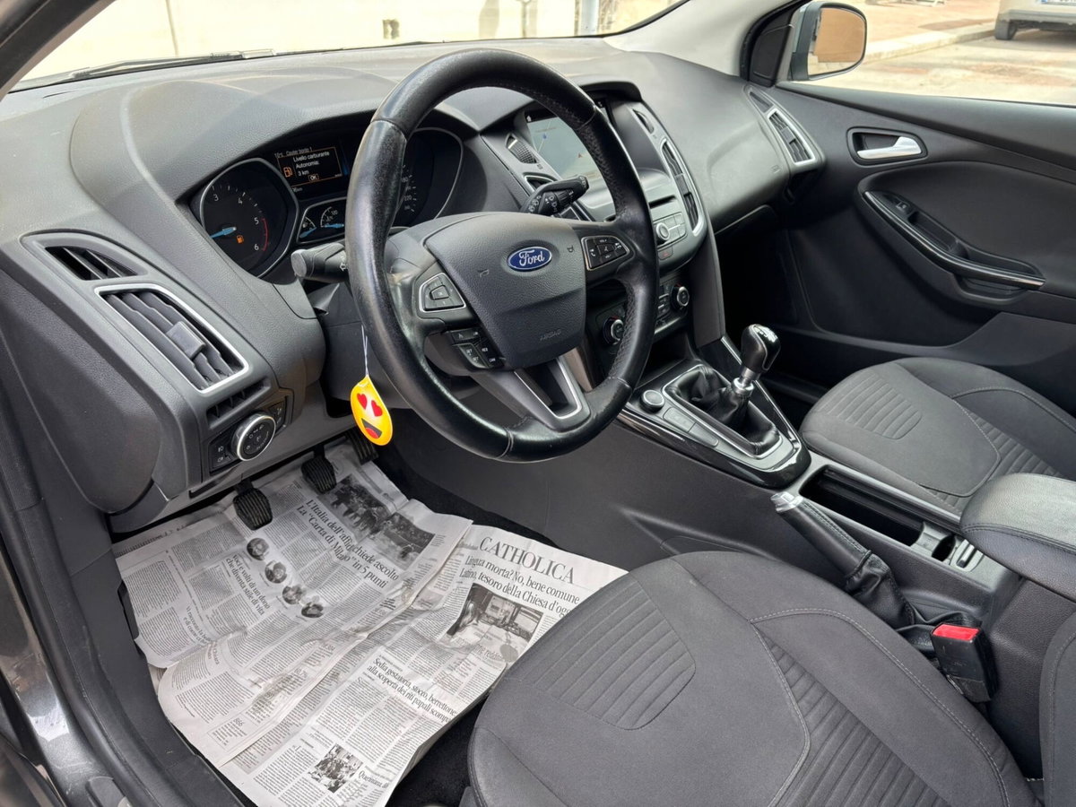 Ford Focus 1.5 TDCi 120 CV Start&Stop Titanium (19)