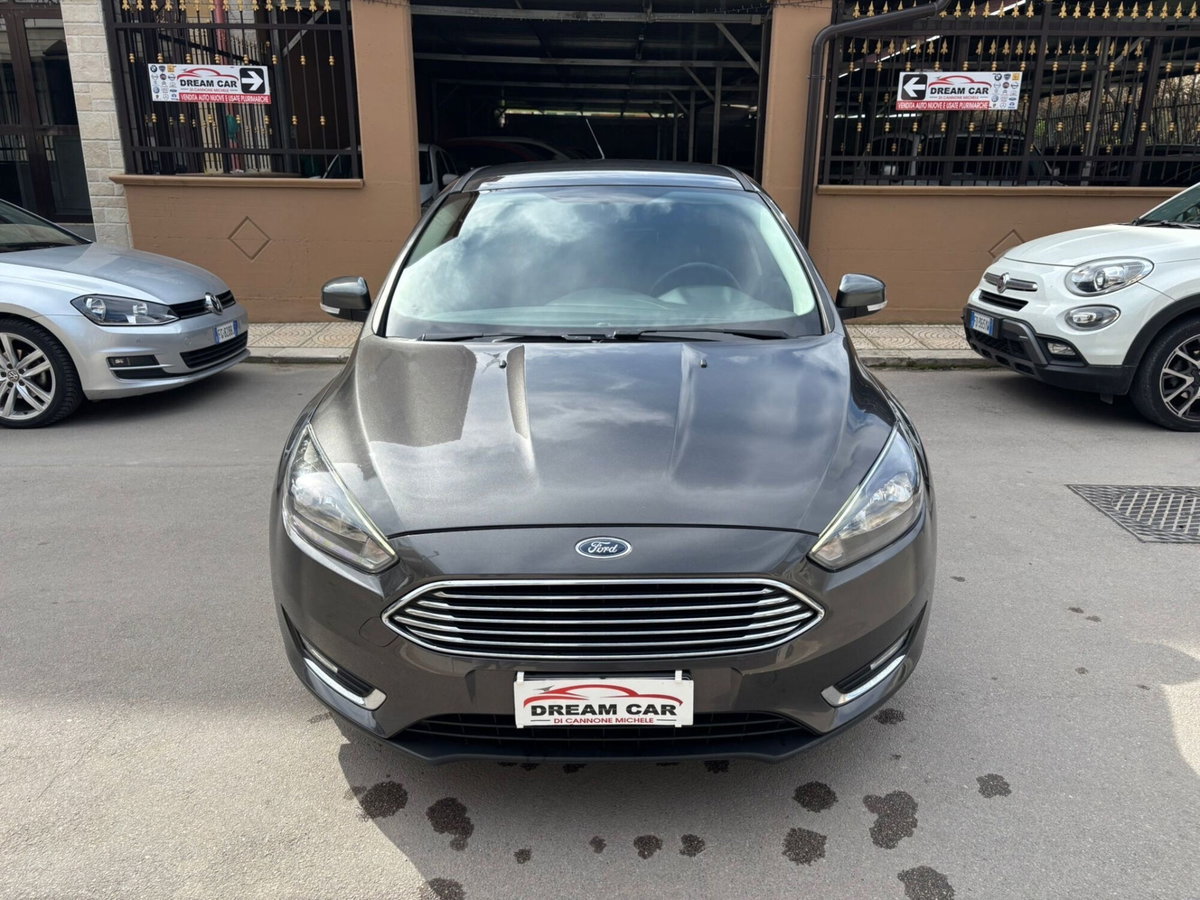 Ford Focus 1.5 TDCi 120 CV Start&Stop Titanium (2)