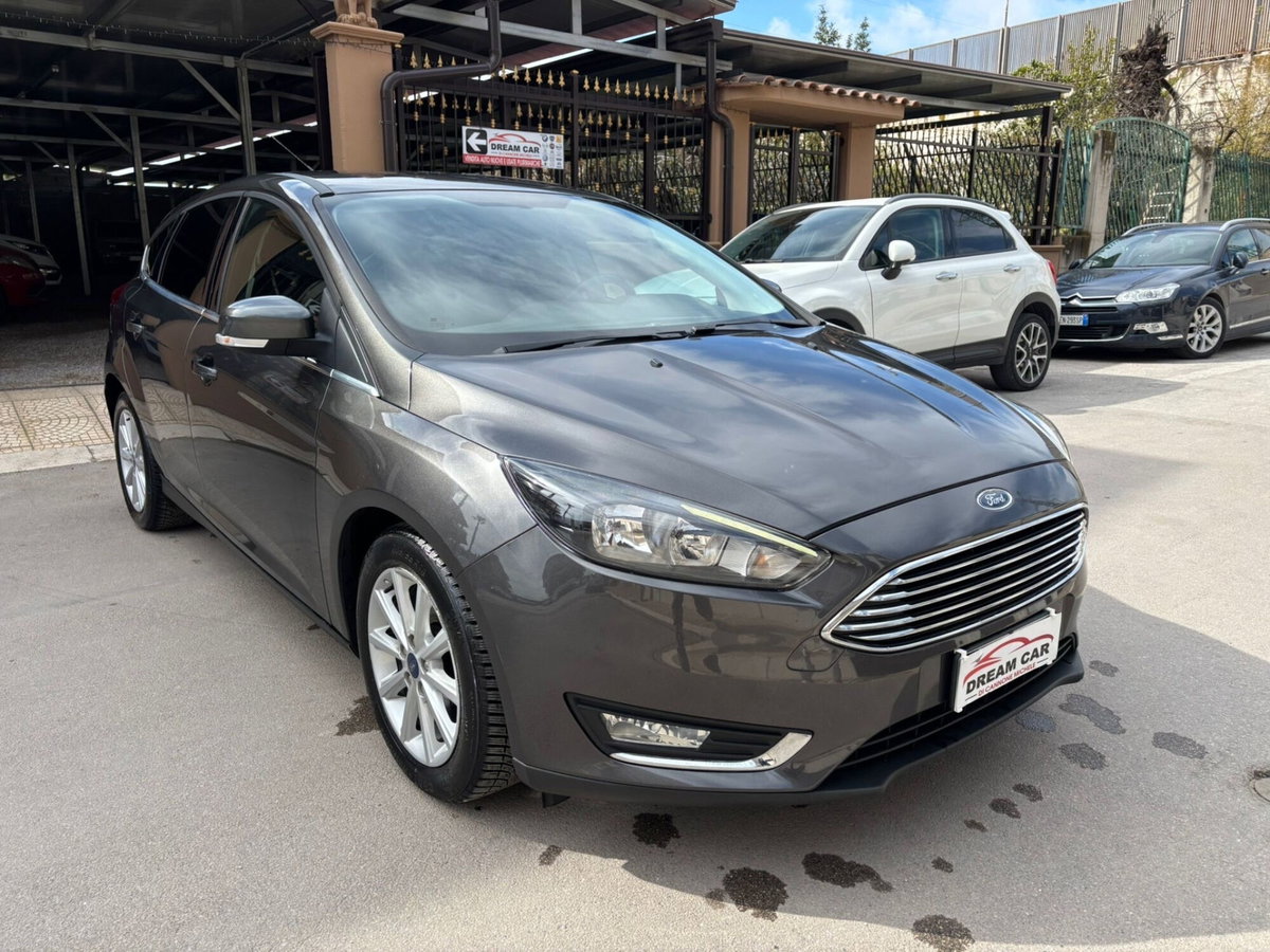 Ford Focus 1.5 TDCi 120 CV Start&Stop Titanium (3)