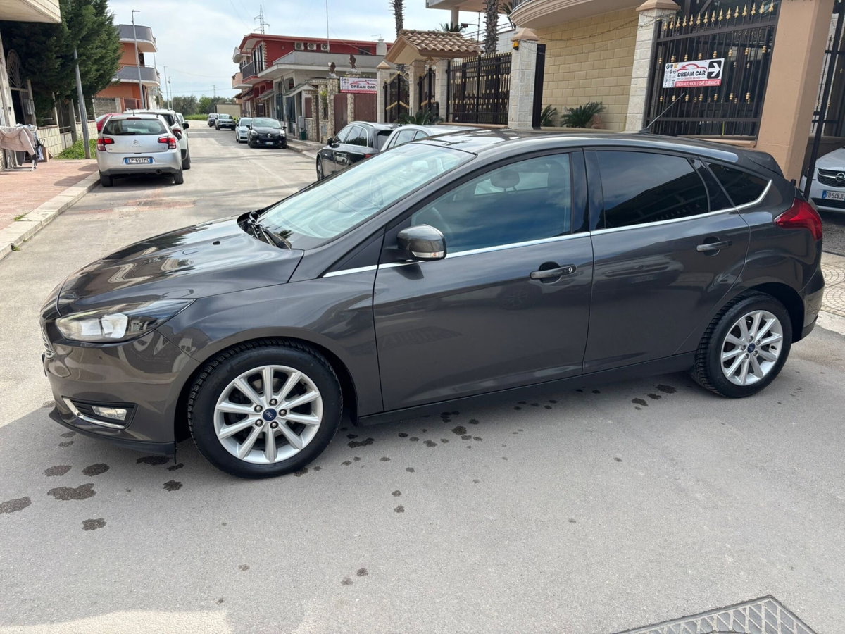 Ford Focus 1.5 TDCi 120 CV Start&Stop Titanium (8)