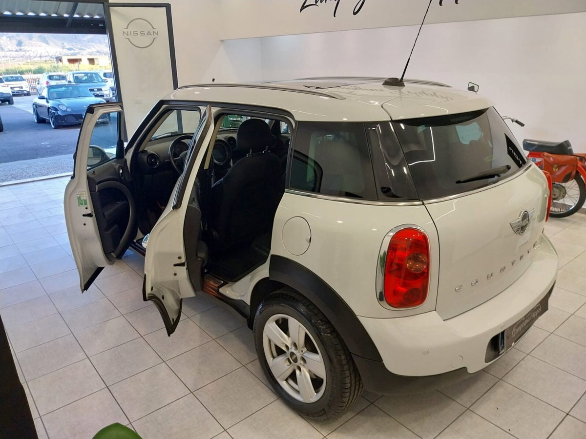 MINI Mini Countryman 1.6 Cooper D Park Lane Plus Countryman (17)