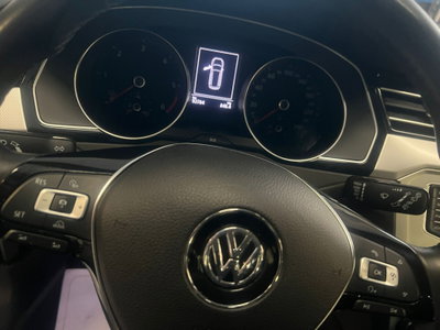 Volkswagen Passat 1.6 TDI DSG Comfortline BlueMotion Technology (12)