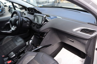 Peugeot 2008 100 Allure (13)