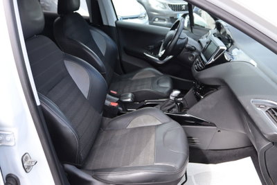 Peugeot 2008 100 Allure (14)