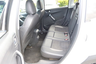 Peugeot 2008 100 Allure (18)