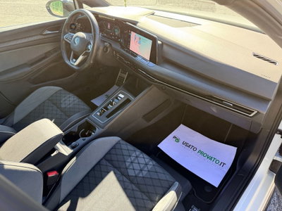 Volkswagen Golf 1.5 eTSI 130 CV EVO ACT DSG R-Line (17)