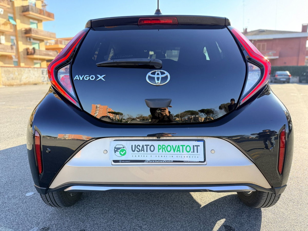 Toyota Aygo X 1.0 VVT-i 72 CV 5 porte Limited S-CVT (4)