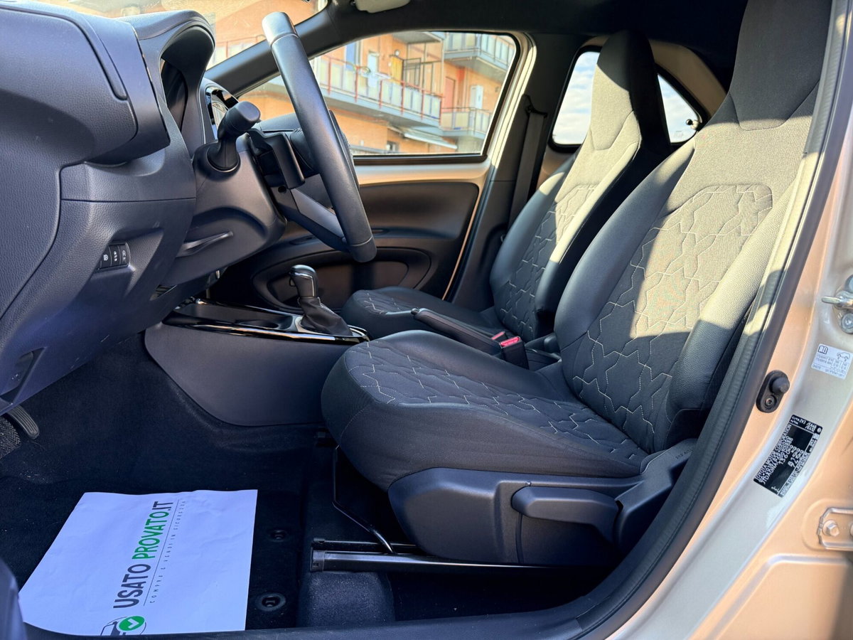 Toyota Aygo X 1.0 VVT-i 72 CV 5 porte Limited S-CVT (9)