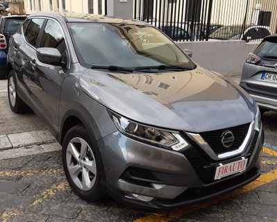 Nissan Qashqai 1.5 dCi 115 CV DCT Business (2)