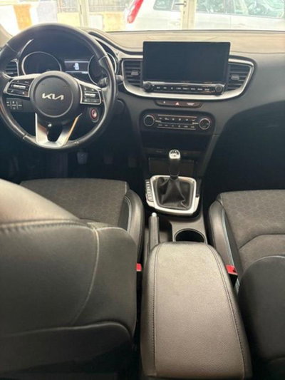 Kia XCeed 1.6 crdi mhev GT-line 136cv dct (9)