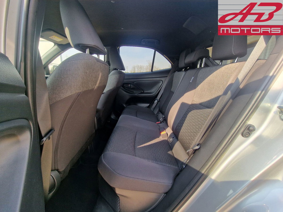 Toyota Yaris Cross 1.5 Hybrid 5p. E-CVT Trend (11)