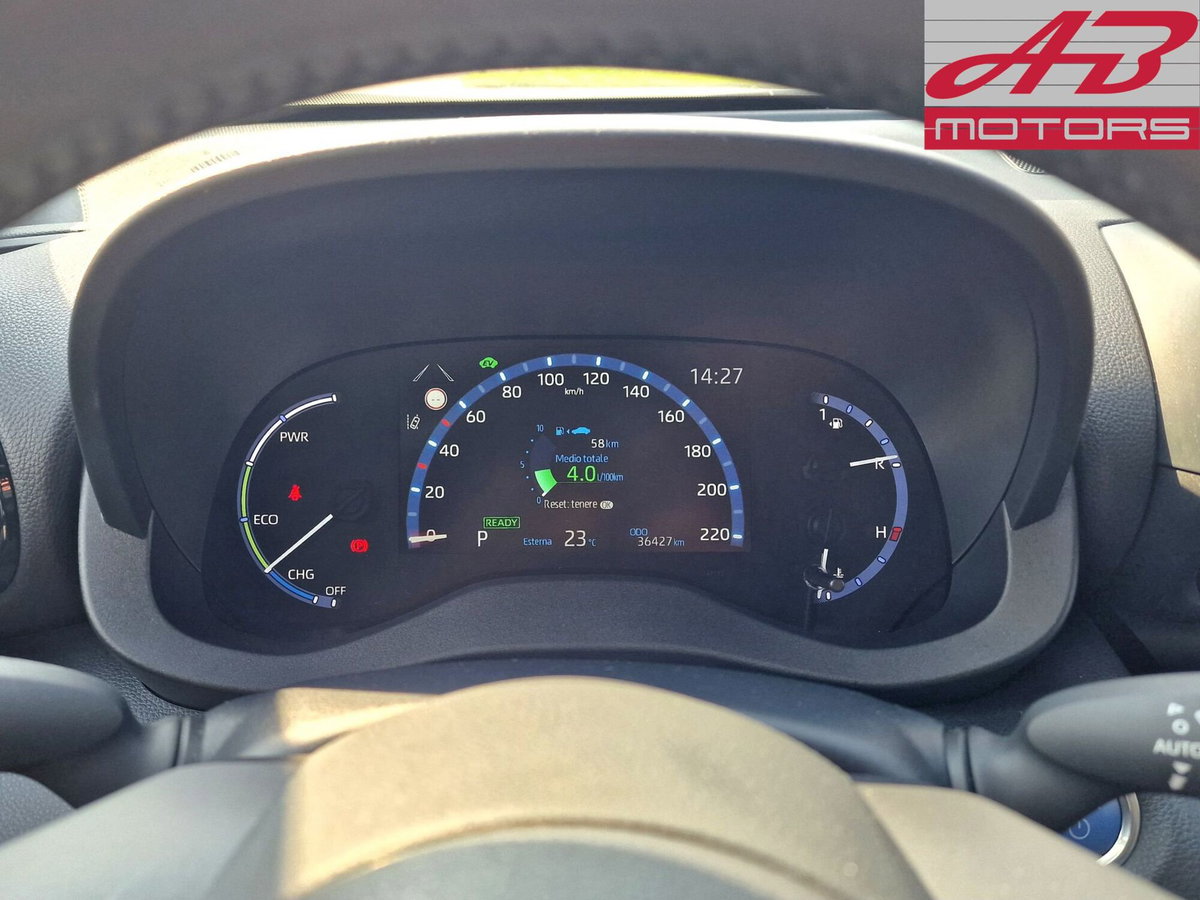Toyota Yaris Cross 1.5 Hybrid 5p. E-CVT Trend (14)